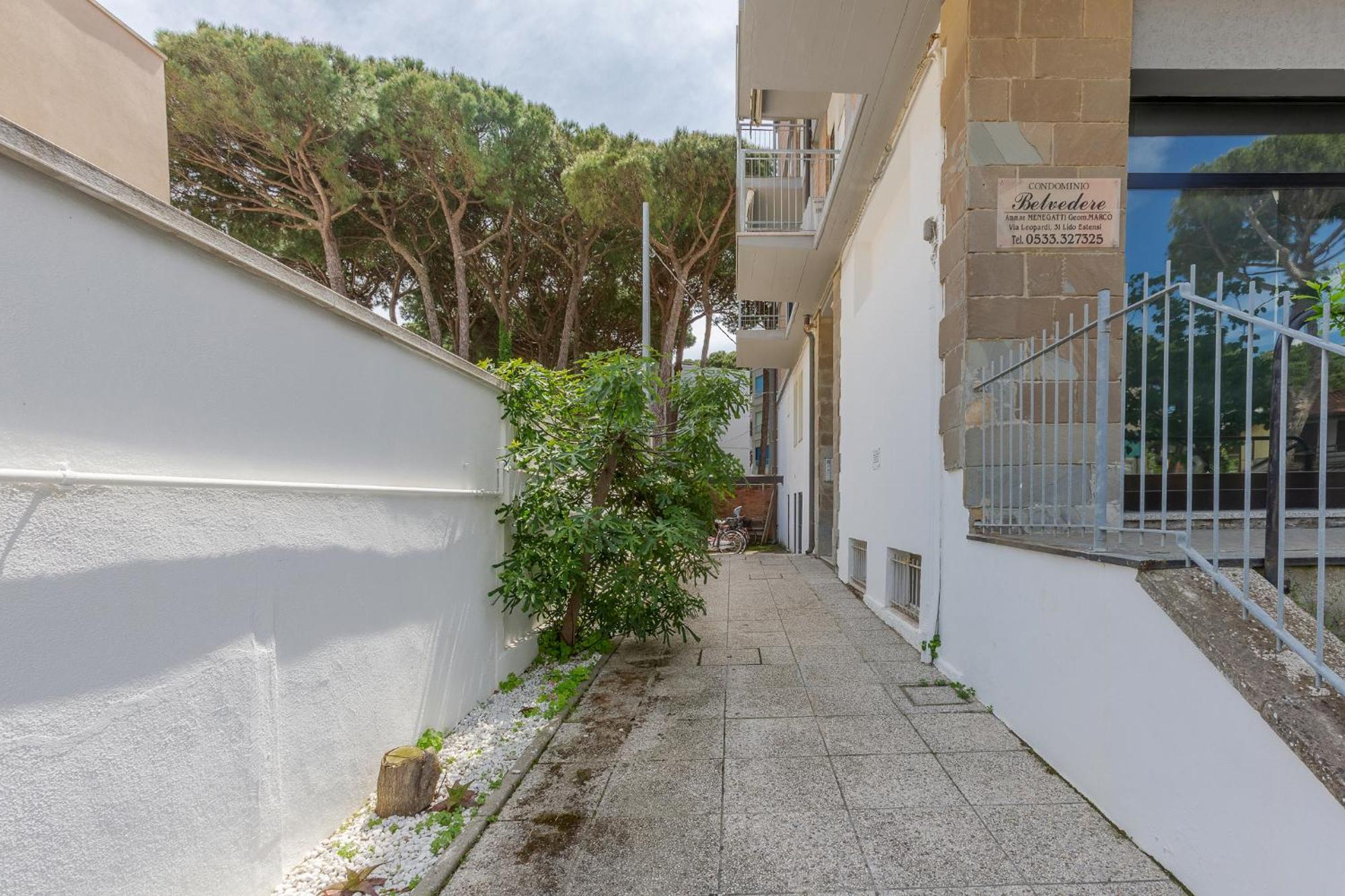 Lido Degli Estensi Flat Con Balcone E Parcheggio! Llido Degli Estensi Ngoại thất bức ảnh